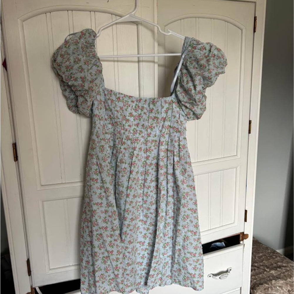 bebe Light Blue Floral Puff Sleeve Dress